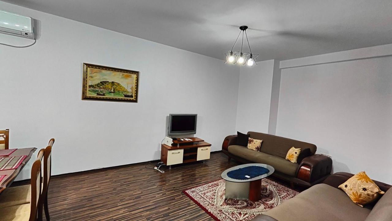 Appartamento Familiare Di Toni Shkodër Exterior foto